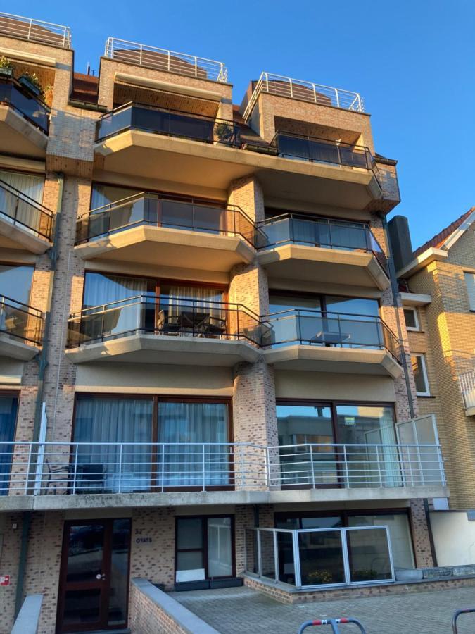O Zee App,Garage 200M Van Strand En Centrum Koksijde Exterior foto